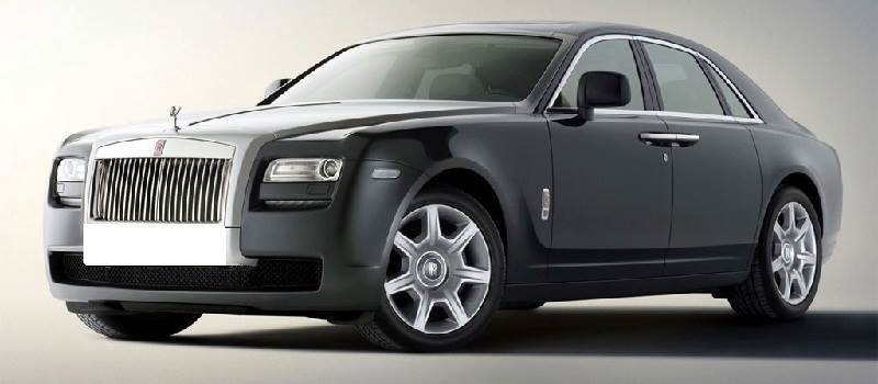 frontal view of a rolls royce ghost